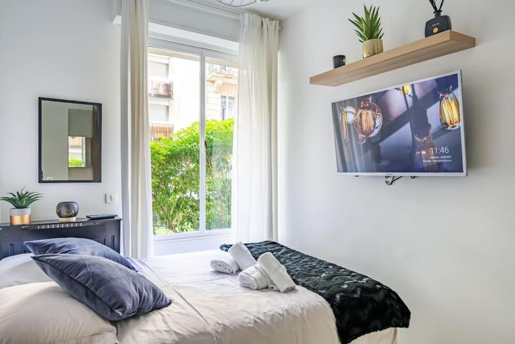 Cozy Studio Near The Eiffel Tower ปารีส ภายนอก รูปภาพ