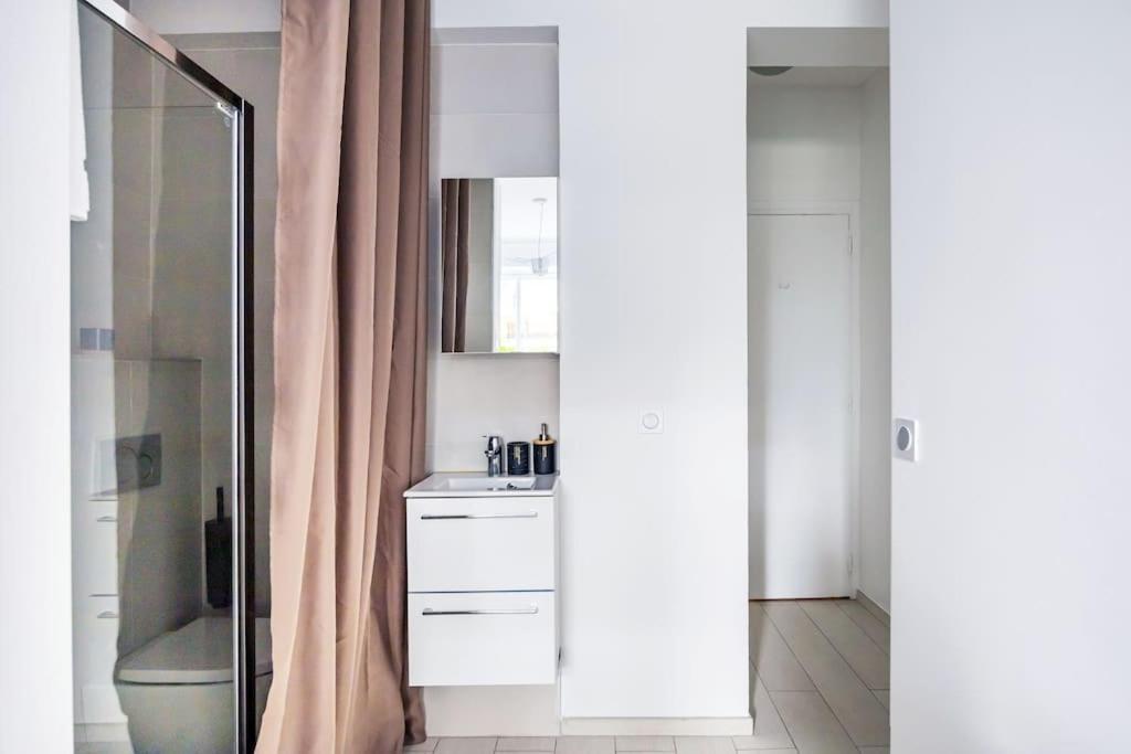 Cozy Studio Near The Eiffel Tower ปารีส ภายนอก รูปภาพ